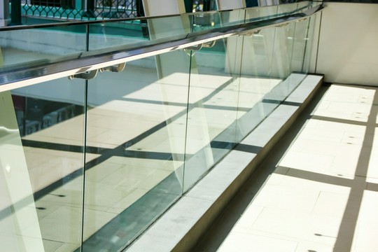 szklana balustrada